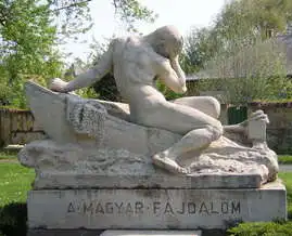 A Magyar fájdalom szobor, Zamárdi