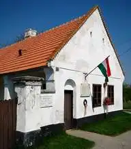 Táncsics Mihály Emlékmúzeum, Ácsteszér