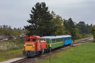 Balatonfenyvesi kisvasút, Balatonfenyves