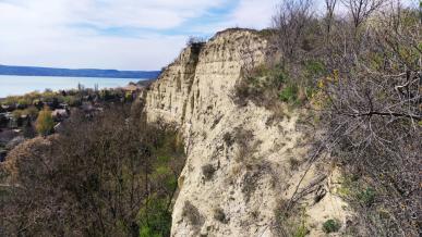 Balatonkenese Loszfal 01