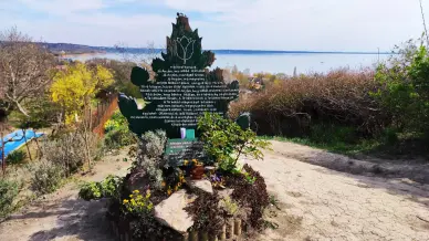 Balatonkenese Maria Lelekemelo Emlekhelye 2