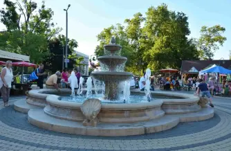 Szent István tér, Balatonlelle