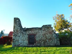 Kövesdi Szent Miklós templomrom, Csopak