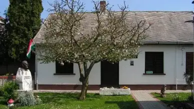 Dombovar Fekete Istvan Muzeum