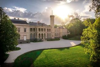 Átadták a felújított füzérradványi Károlyi-kastélyt