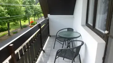 Heviz Zsuzsa Apartman 3