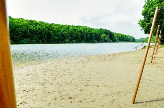 Szajki tavak Strand, Hosszúpereszteg