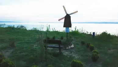 Boldogasszony Béke-Szeretet Emlékhely (8), Balatonvilágos