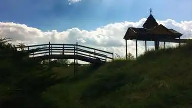 Attila domb, Tápiószentmárton