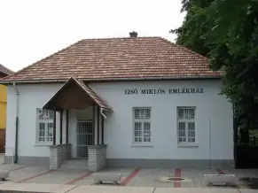 Izsó Miklós Emlékház, Izsófalva