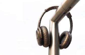 Új Kolodko miniszobor a MÜPA bejáratánál