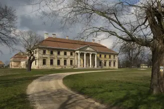 Cziráky-kastély, Lovasberény