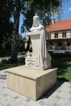 Szent István emlékmű, Mende