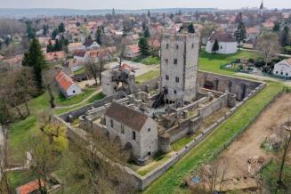 Húsvétkor megnyílik a nagyvázsonyi várudvar
