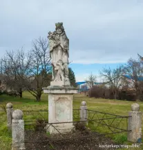 Nepomuki Szent János szobor, Pinnye