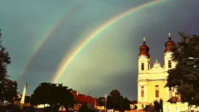 Szent Kereszt Plébániatemplom, Tata