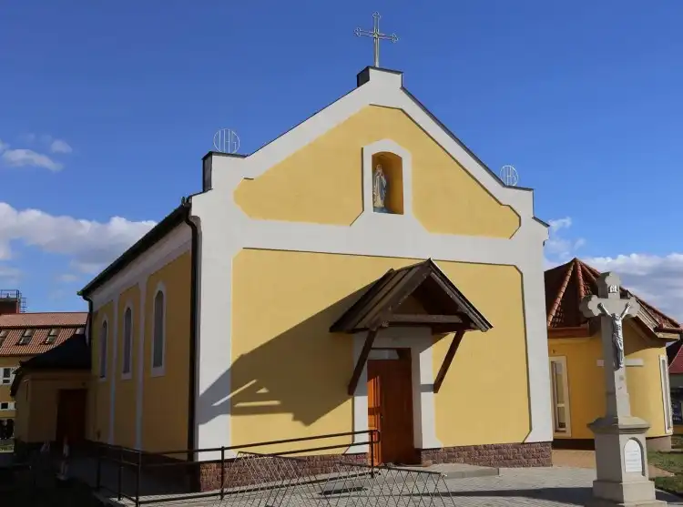 Bokony-Katolikus-templom.webp