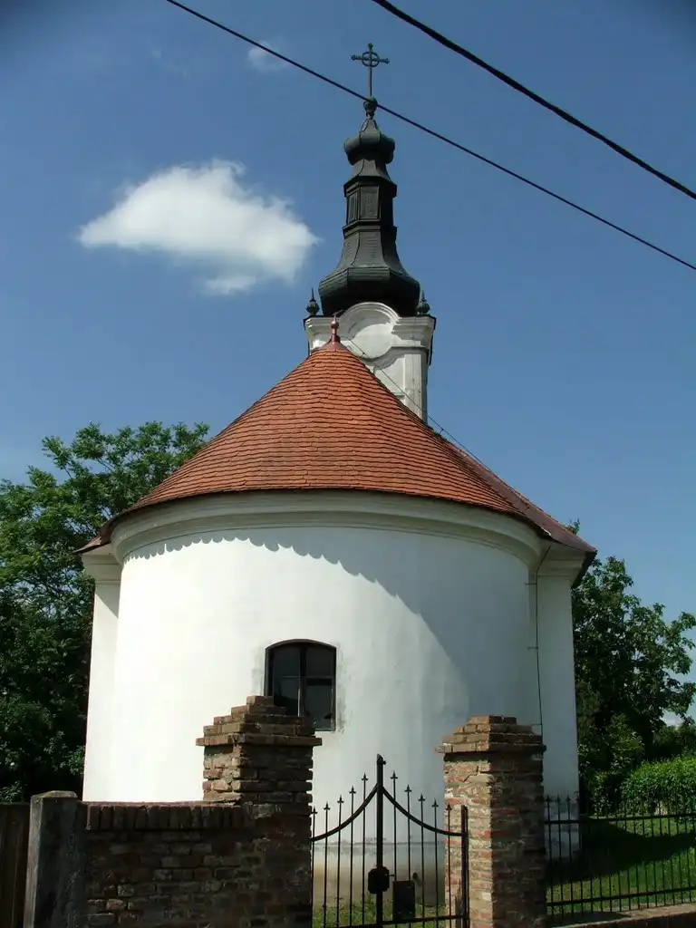 Kirandulastervezo-Beremend-Szerb-templom.webp