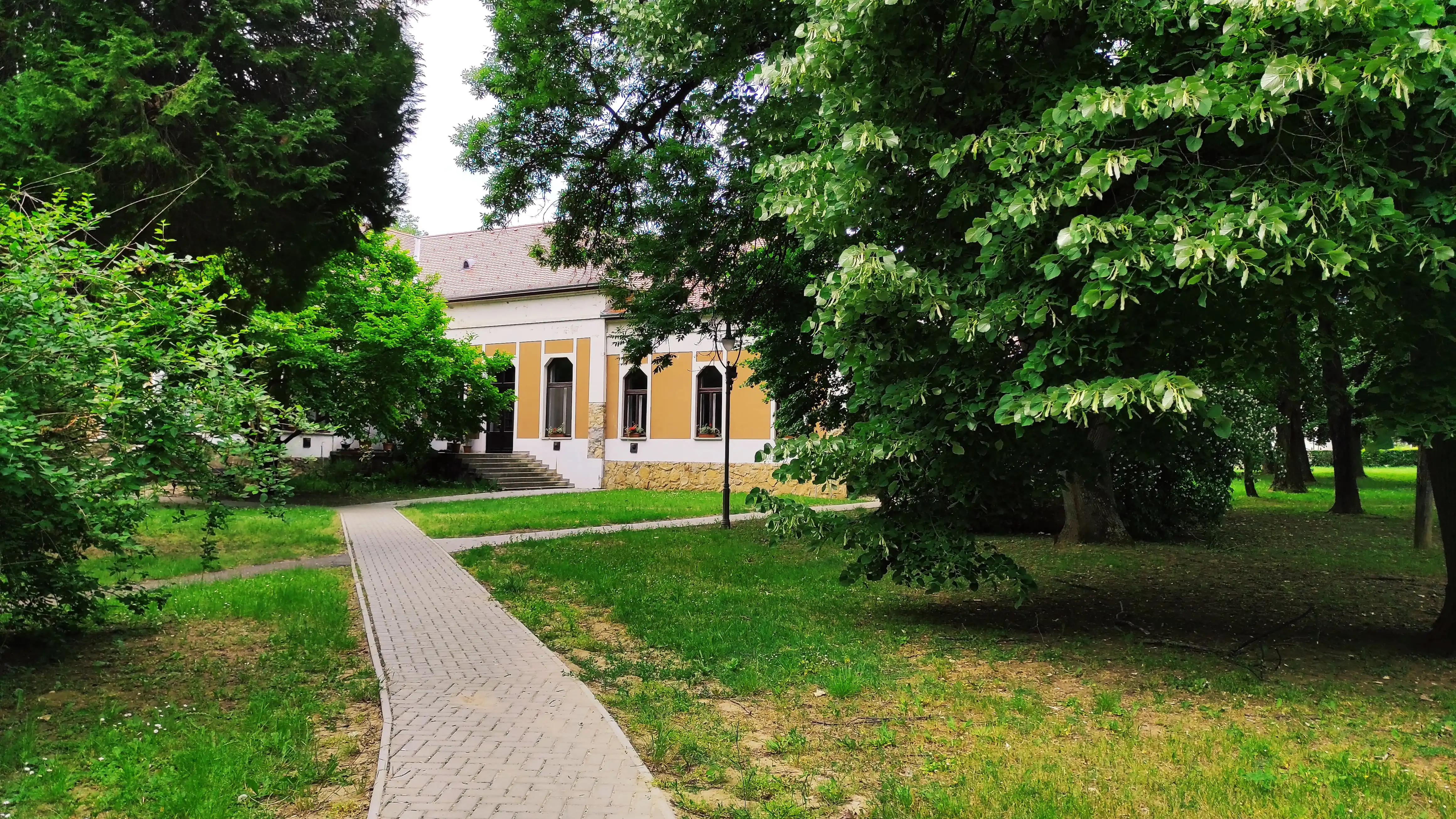 Kirandulastervezo-Bonyhad-Perczel-kerti-Arboretum-5.webp