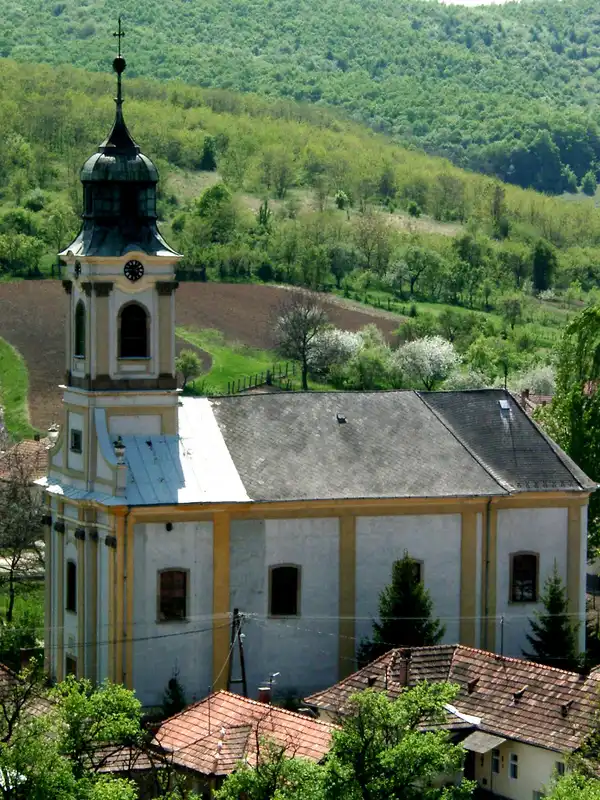 Kirandulastervezo-Hevesaranyos-Katolikus-templom.webp