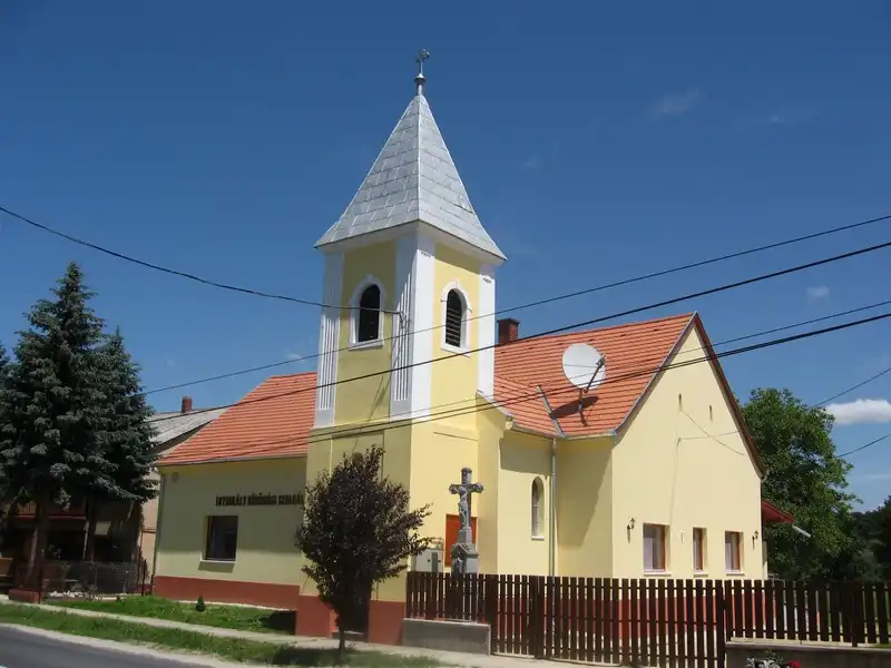 Kirandulastervezo-Keleviz-Katolikus-templom.webp