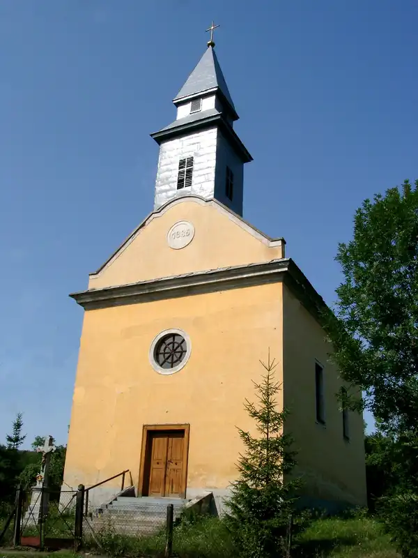 Kirandulastervezo-Nyesta-Gorog-Katolikus-templom.webp