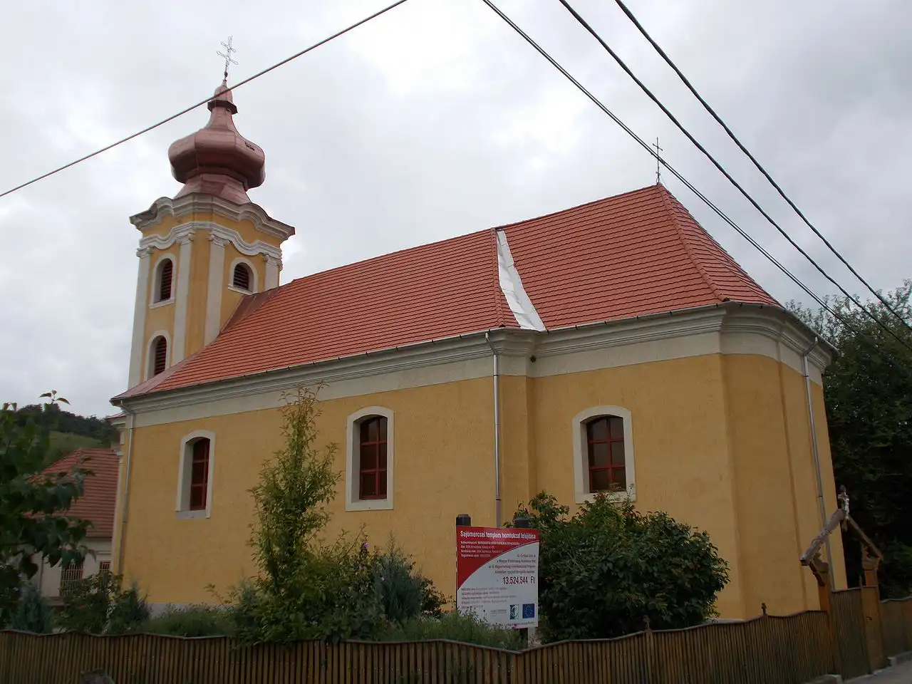 Kirandulastervezo-Sajomercse-Katoliikus-templom.webp