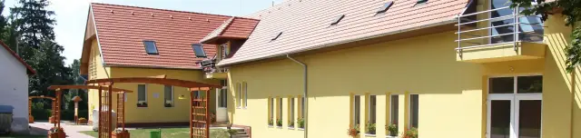 Kölyök Fészek Erdei Iskola