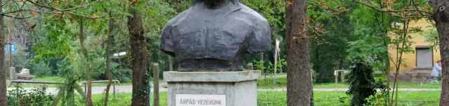 Árpád fejedelem szobra