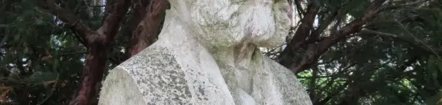 Vajda János mellszobra