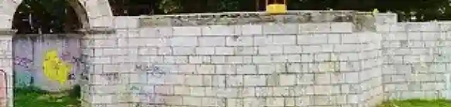 A légiótábor keleti fala és kapuja