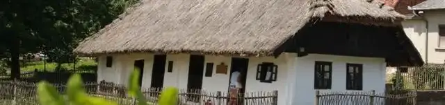 Csesztregi Kanászház