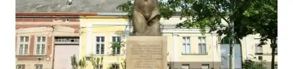 Magyar fájdalom szobra