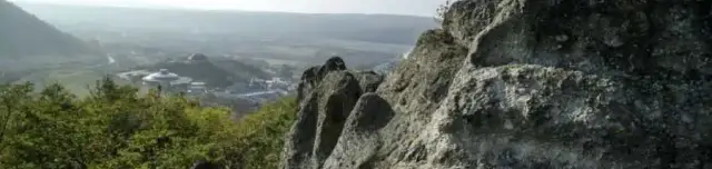 Demjéni kaptárkövek