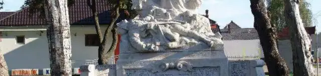 I. és II. világháborús hősi emlékmű