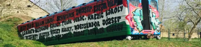 A Földből kitörő metrókocsi