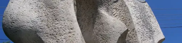 Nemzetiségek együtt szobor