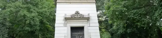 Tisza-család kriptája