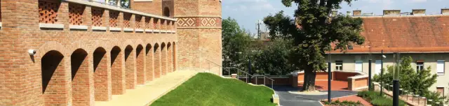 Gül Baba Türbe és Rózsakert