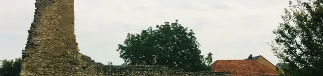 Premontrei Kolostorromok