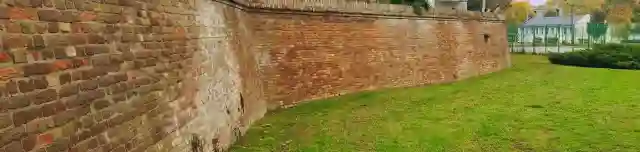 Árvédelmi fal (Kőfal)