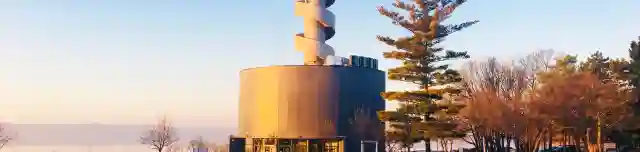 Hajózástörténeti Látogatóközpont és Kilátó