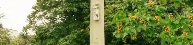 Szentháromság-szobor