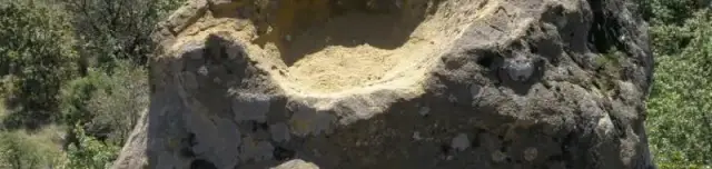 Nagy-Lyukaskő (Táltos szikla)