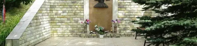 Szeleczky Zita emlékmű