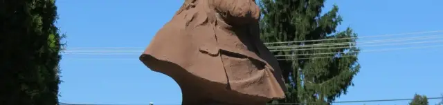 Szent István mellszobra