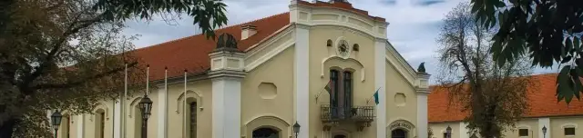 Magyar királyi lovarda