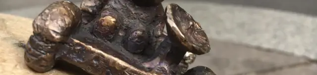 Kolodko Holdjáró miniszobor