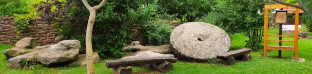 Kővágóörs Malomkövei