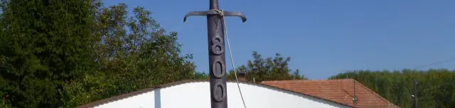 Mecsér 800 éves emlékmű